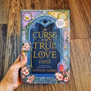 Waterstones A Curse for True Love, Book by Stephanie Garber